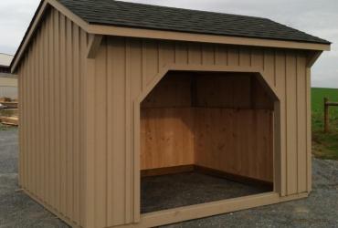 Board and batten run in shed with single opening