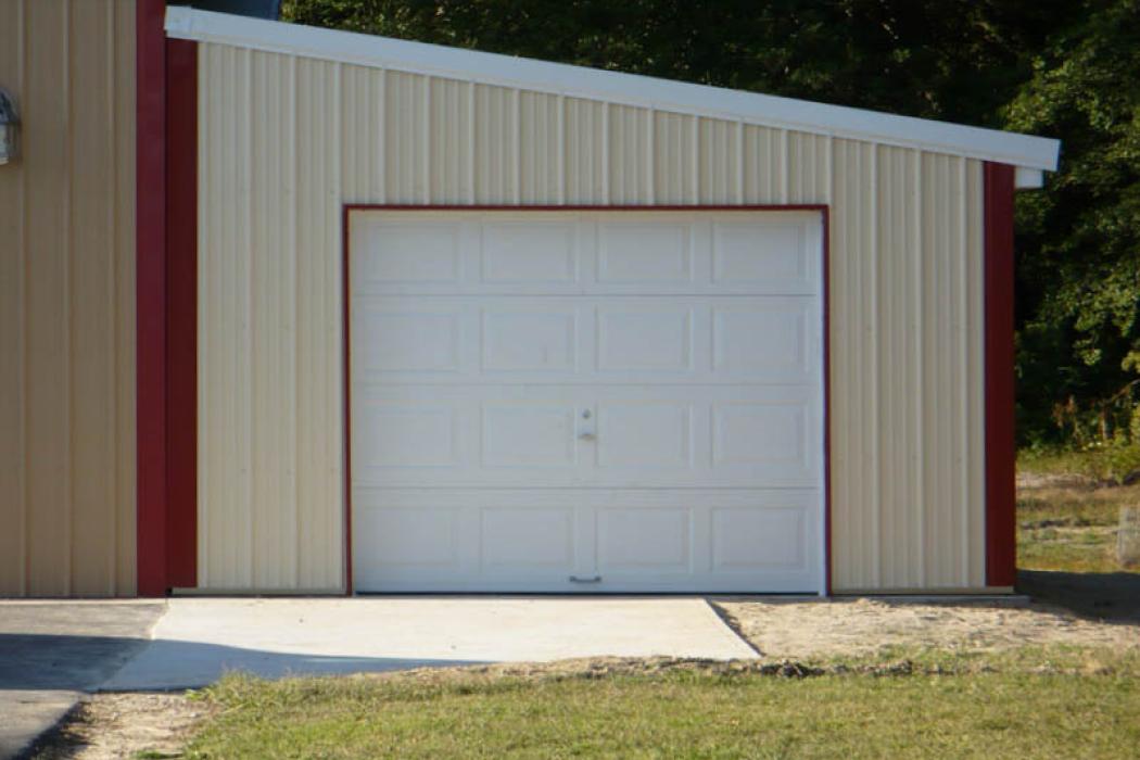 Standard Vinyl: Lean Too Single Car Garage | Lancaster County Barns