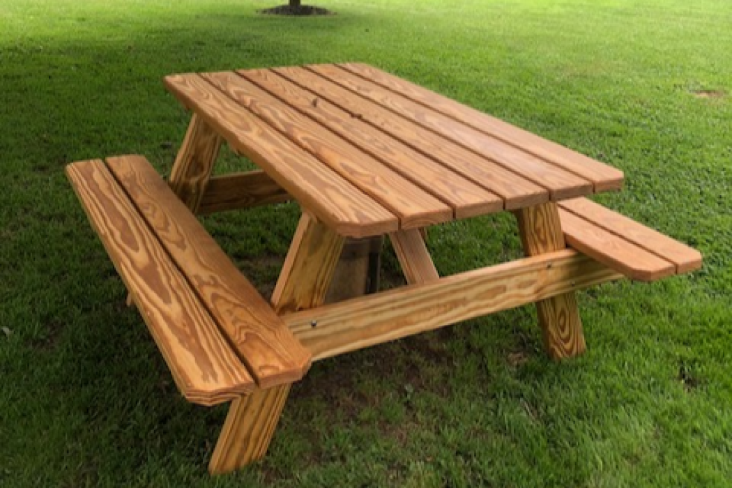 picnic table png